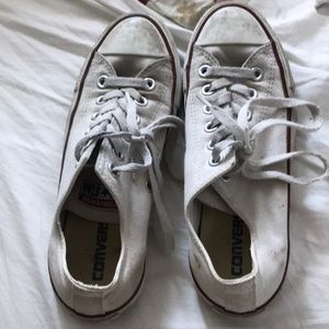 White converse size 8
